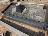 image of grave number 827642